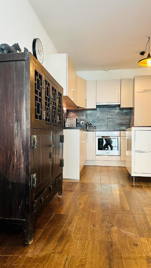 Apartament Charme Mystique De La Chine, 4 Pers Max, Free Parking Morges Zewnętrze zdjęcie